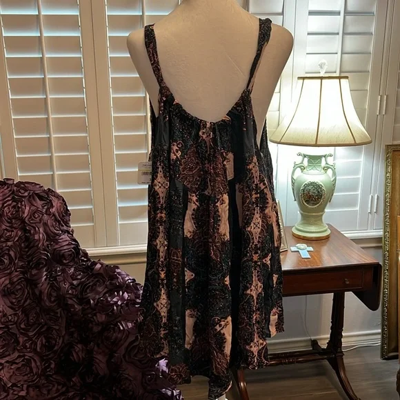 People Count Me in Trapeze Tank Tunic Top M Lace Yoke Floral Black - Picture 4 of 6